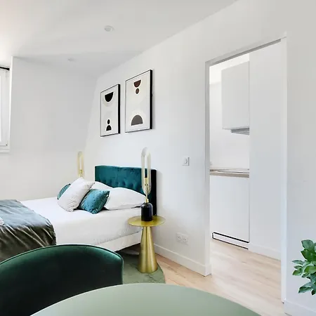 Charming 20m2 - Buttes Chaumont Apartman Párizs