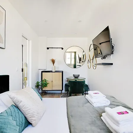 Apartman Charming 20m2 - Buttes Chaumont Párizs