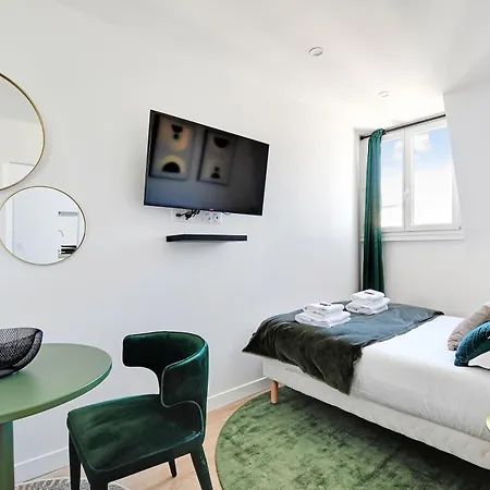 Charming 20m2 - Buttes Chaumont Apartman